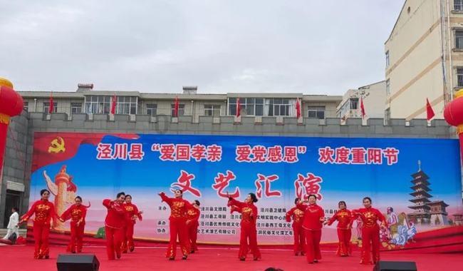 “龙”黄金受追捧 银行争推新年贵金属产品 购买者如何兼顾消费与投资?